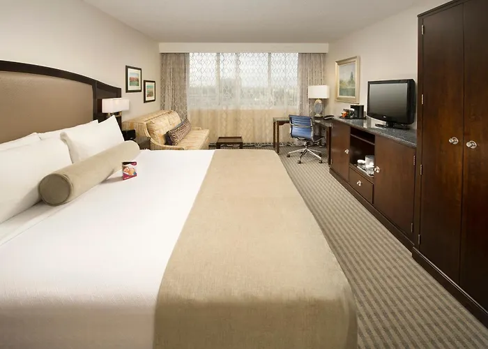 Skybridge Seattle Airport Hotel SeaTac